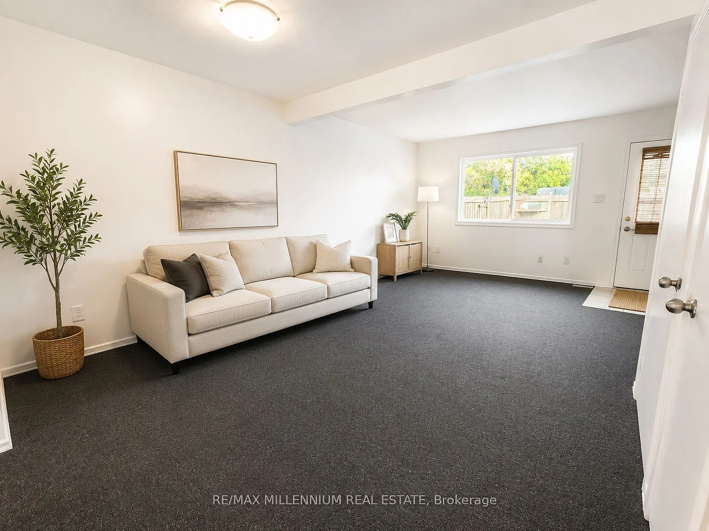 3 bed, $2,681 — Photo 2