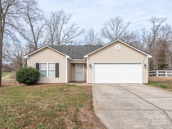 401 Funderburk Rd, Wingate, NC 28174
