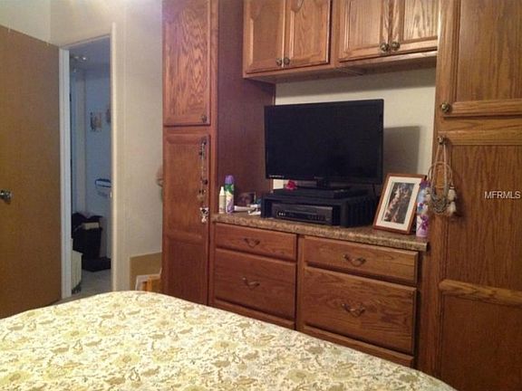 3rd image of 250 Rosery Rd NW APT 237