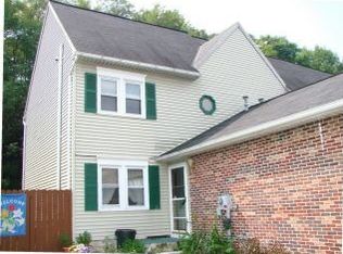 252 S 5th St, Womelsdorf, PA 19567