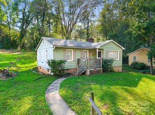 16 Melbourne Pl, Asheville, NC 28801