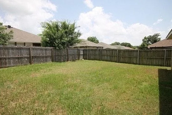 Backyard - 1115 E Park Dr