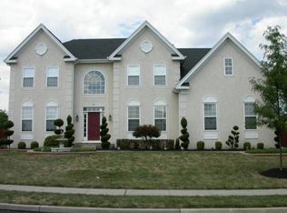 214 Tremain Rd, Bensalem, PA 19020