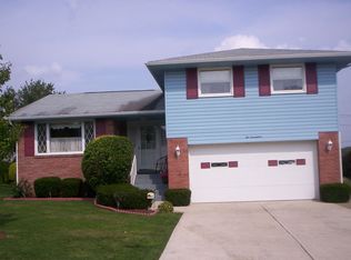 217 Scenery Dr, Weirton, WV