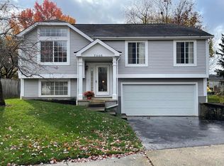 7305 Schoolcraft Ln, Columbus, OH 43235