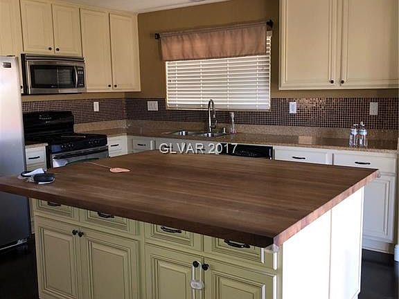 5th image of 578 Redruth Dr