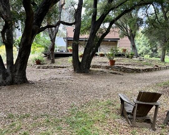 5th image of 912 Crater Oak Dr