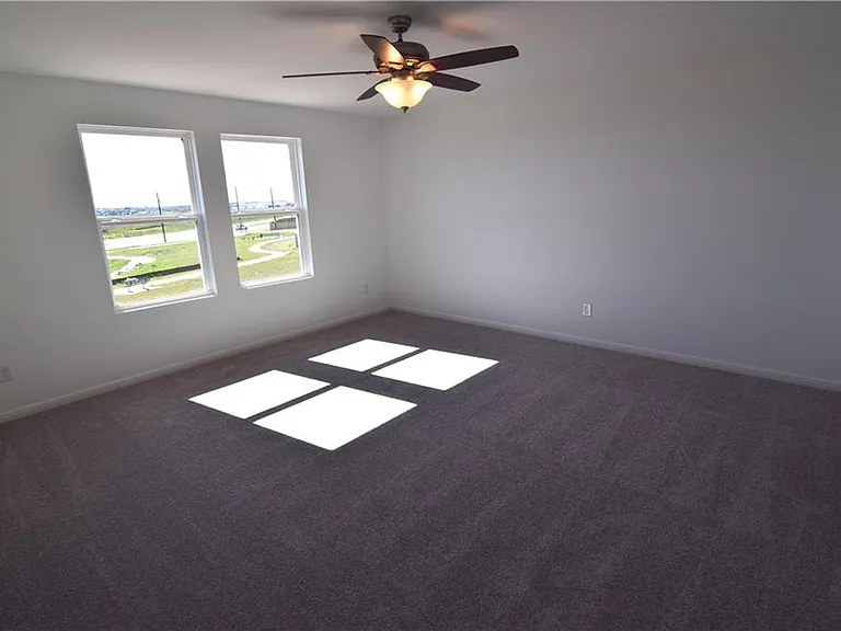 6705 Routenburn St — Photo 7