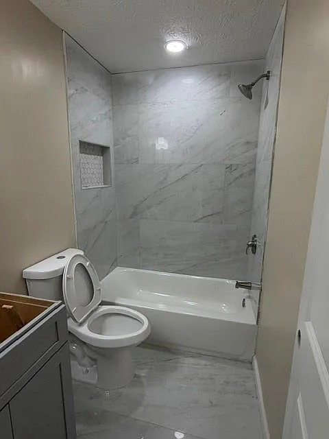 3 bed, 2.0 bath, 1464 sqft, $2,200 — Photo 4