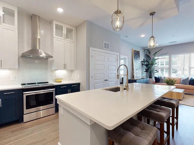 2550 Blackmon Dr — Photo 4