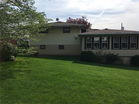 2nd image of 405 Wedgewood Dr