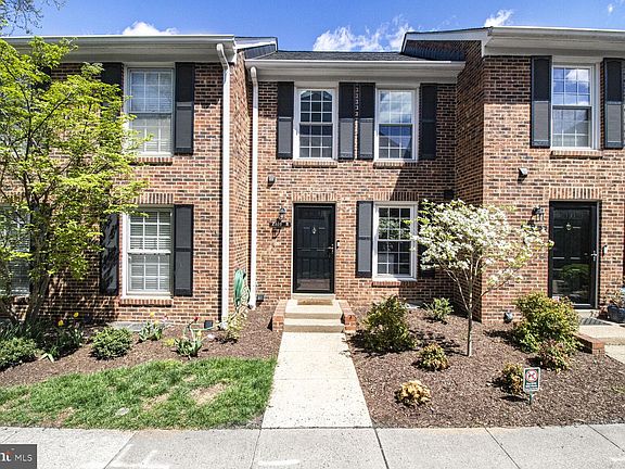 2nd image of 2538 S Arlington Mill Dr #2B