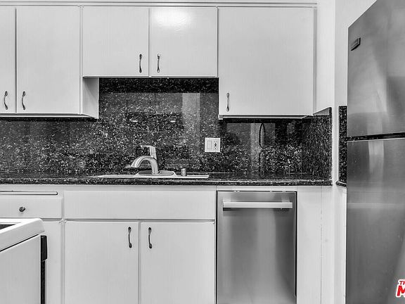5th image of 1155 N La Cienega Blvd APT 1000