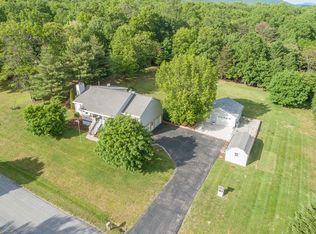 66 Chasewood Ln, Troutville, VA 24175