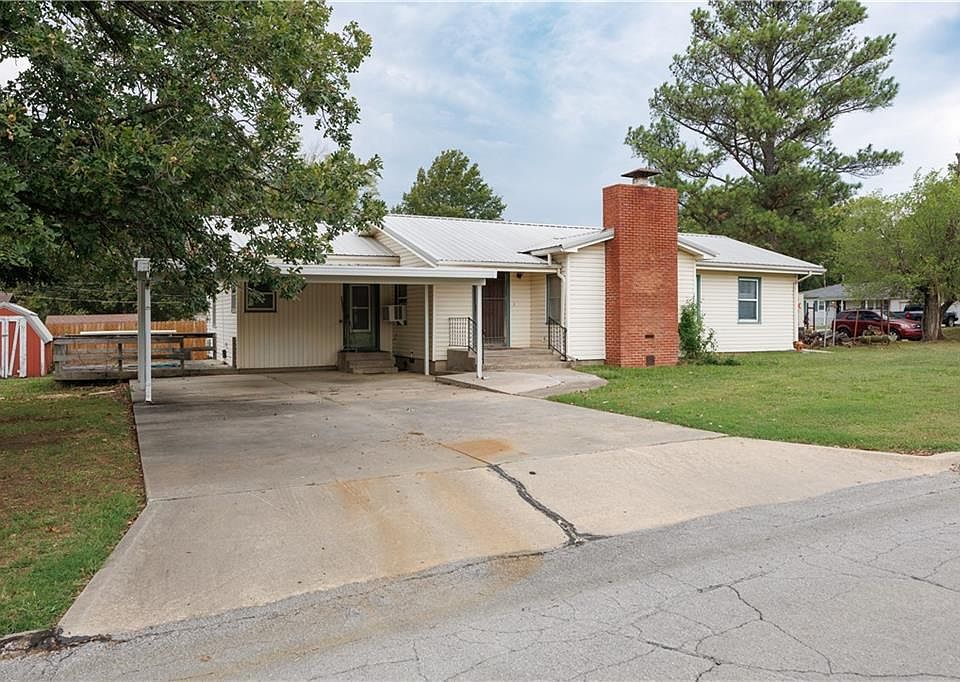1st image of 1008 Coronada St