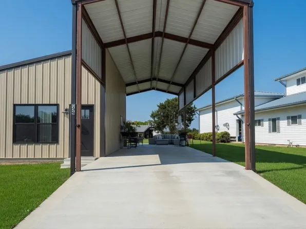 154 Yosemite Dr, Whitney, TX 76692