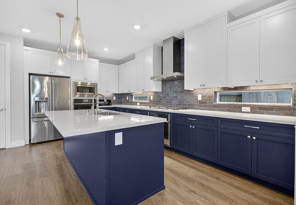 1st image of 12086 Mircado Way