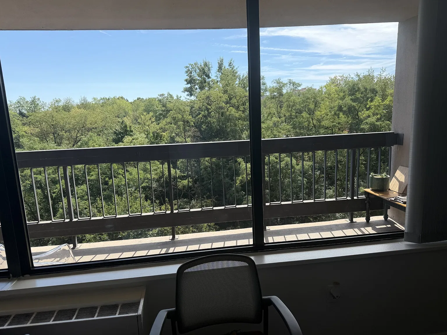 2 bed, 1395 sqft, $2,700 — Photo 2