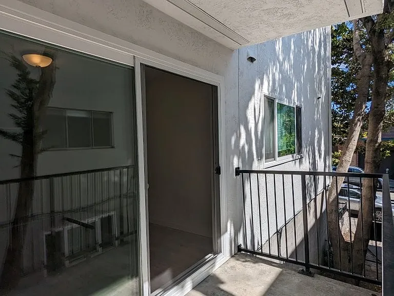2117 Haste St — Photo 32