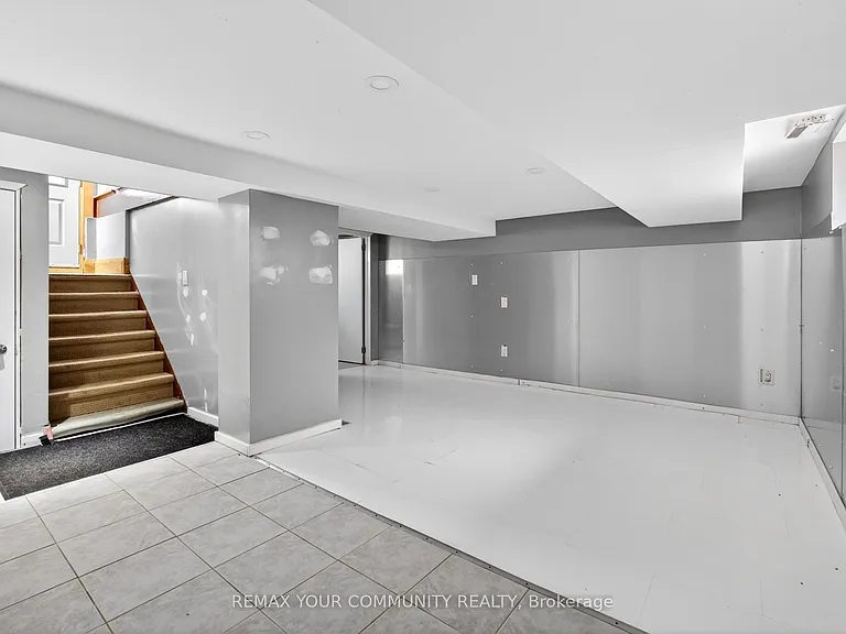 66 Wallace St — Photo 17