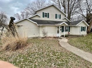 1211 W Lake Ave, Plymouth, IN 46563