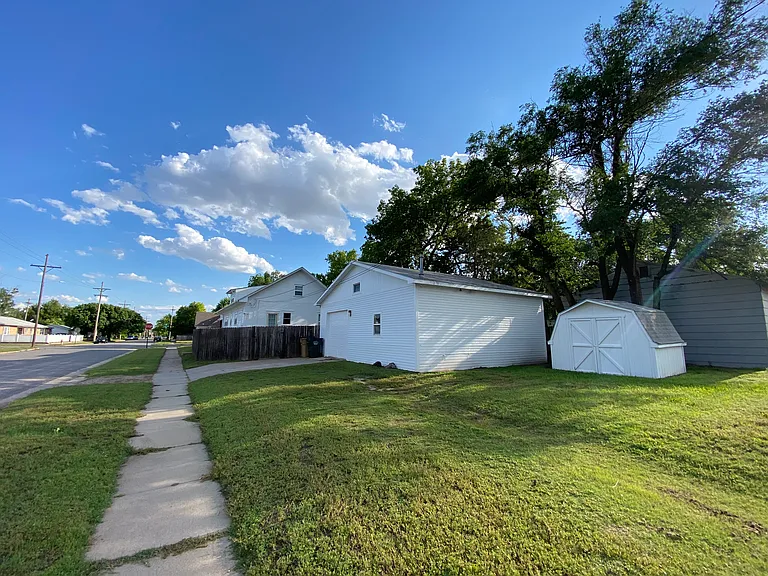 300 W 12th Ave — Photo 42