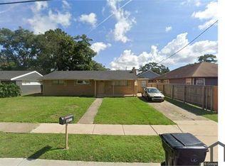 4811 Lancelot Dr, New Orleans, LA 70127