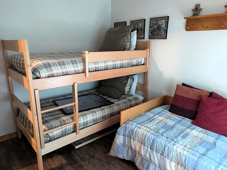 29 Riverfront Dr #255 — Photo 17