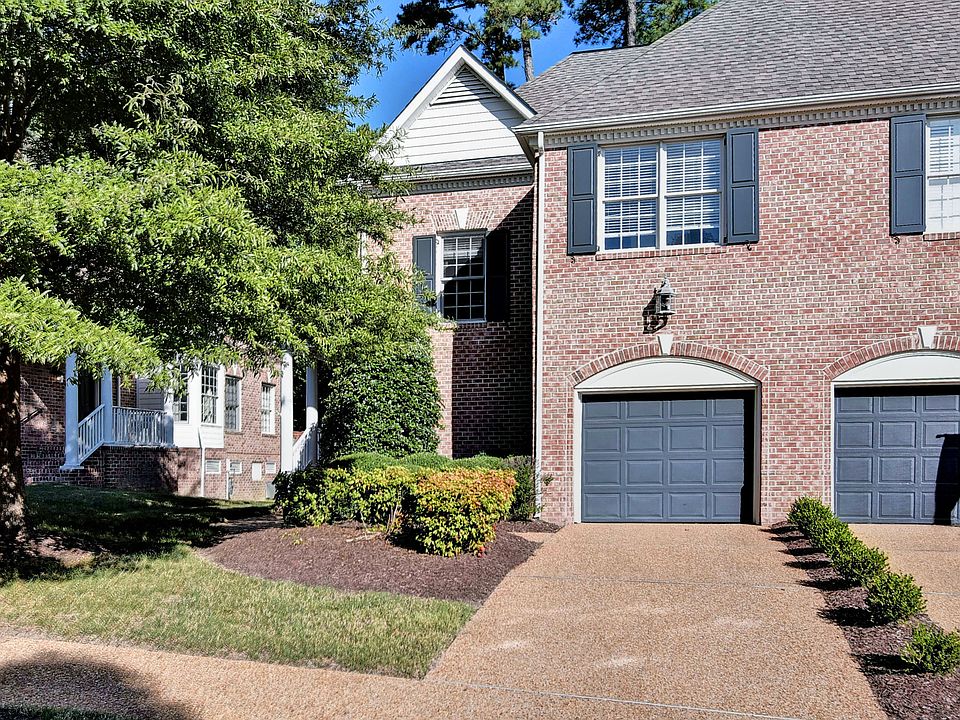 1st image of 136 Exmoor Ct