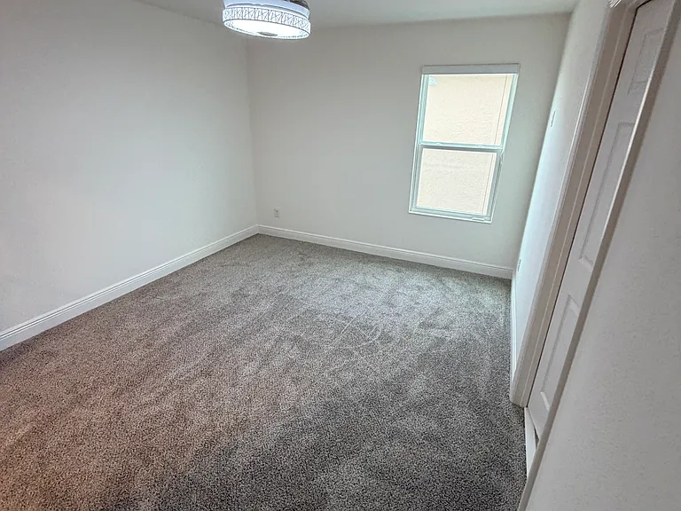 4925 Olivia Ct — Photo 44