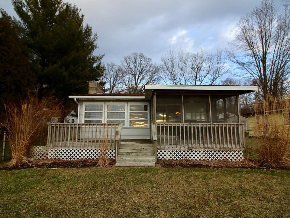 1st image of 124 E Peterson Dr