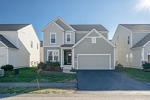 203 Stonehaven Dr Photo 1