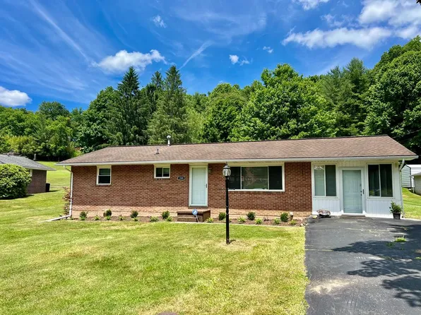 209 Main St, Daniels, WV 25832