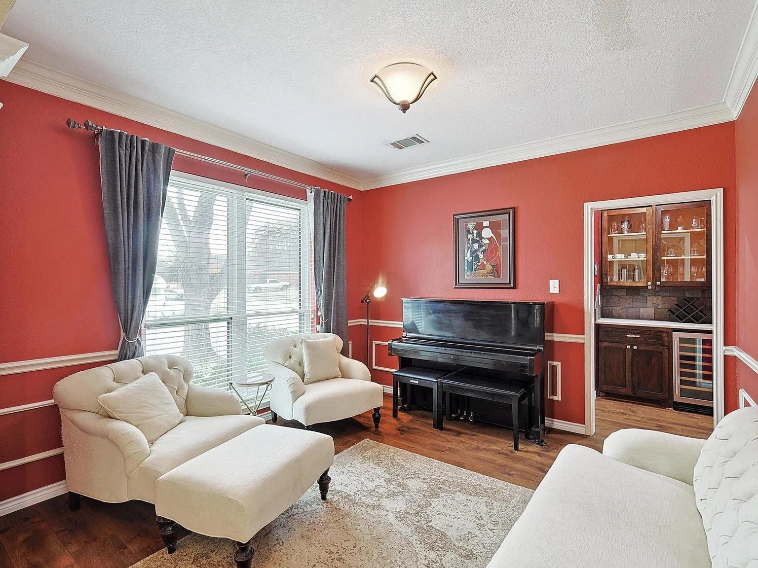 4 bed, 3.5 bath, 2884 sqft, $10,500 — Photo 3