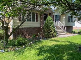 140 Century Ct, Wytheville, VA 24382