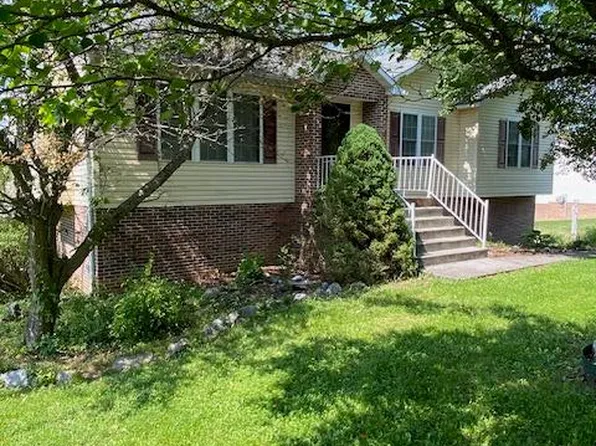 140 Century Ct, Wytheville, VA 24382