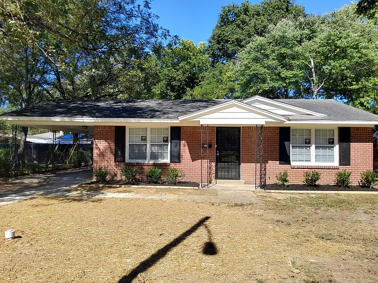 3620 Sharpe Ave — Photo 2