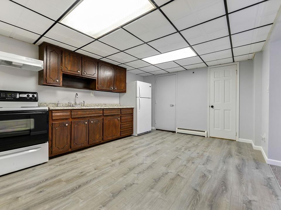 1st image of 679 Park Ave