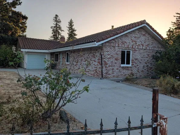 290 N Rengstorff Ave, Mountain View, CA 94043