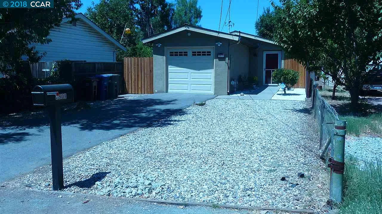 2909 Euclid Ave photo 1