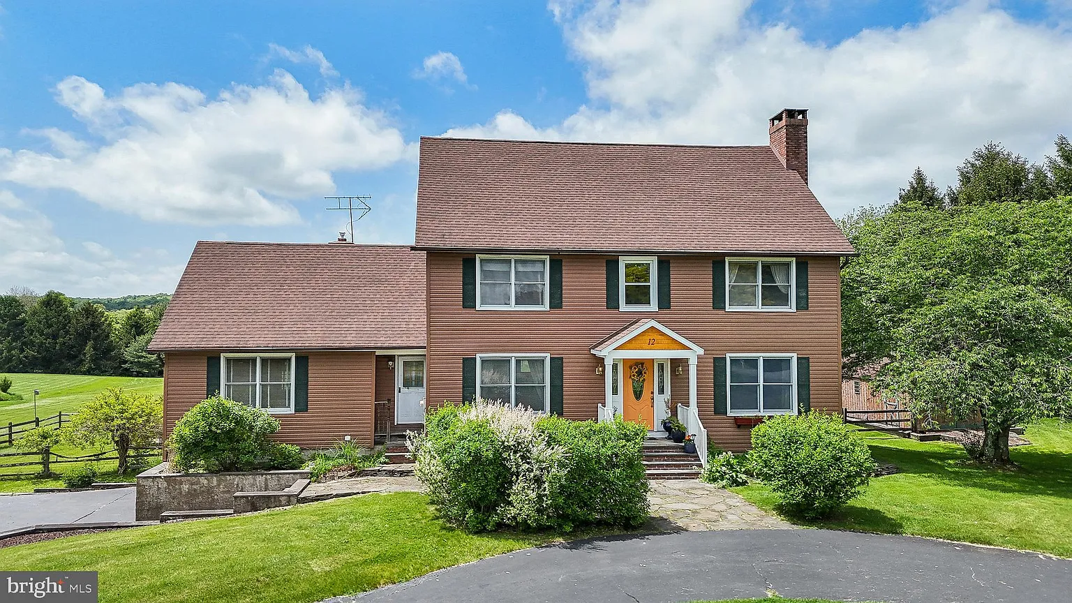 12 Everbreeze Dr photo 1