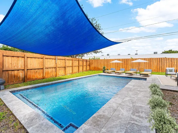 4780 NE 8th Terrace, Oakland Park, FL 33334