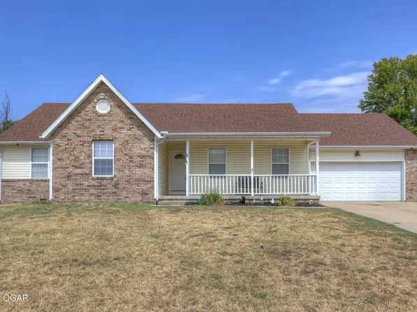 111 Briar Meadow Dr, Carl Junction, MO 64834