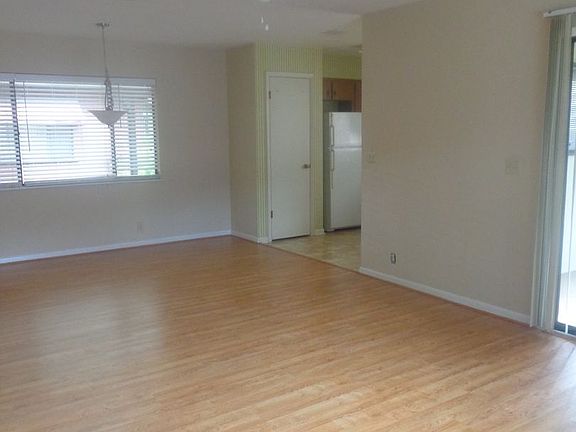 3rd image of 8849 NW 41st Cir