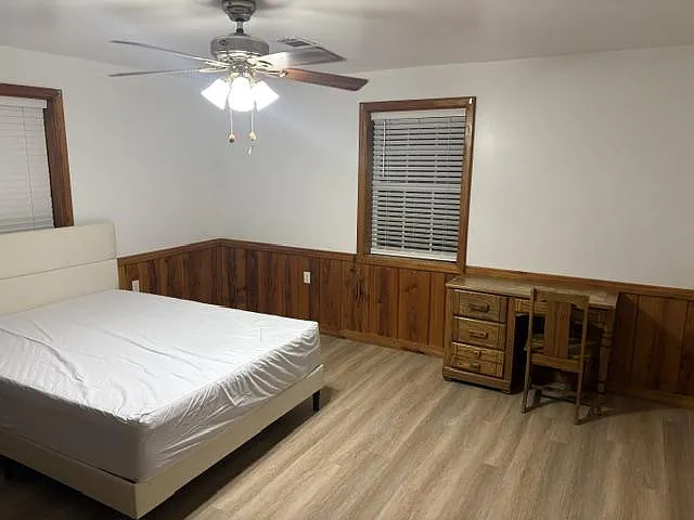 3 bed, 2.0 bath, 1500 sqft, $797 — Photo 1