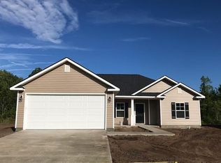 22 Cottage Grove Dr, Brunswick, GA 31525