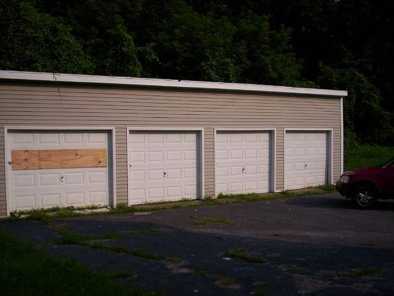 4th image of 1764 CARRIE Street