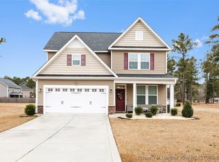 461 Gadson Dr, Hope Mills, NC 28348