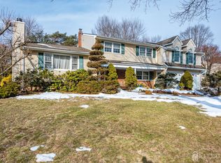 19 Annette Dr, Edison, NJ 08820