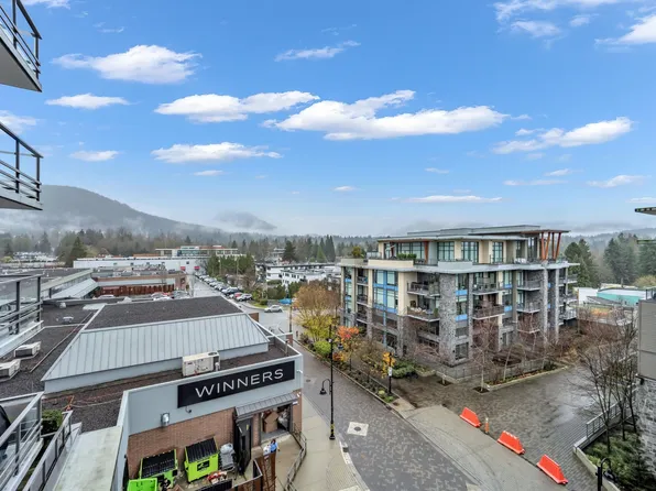 2785 Library Ln #405, North Vancouver, BC V7J 0C1